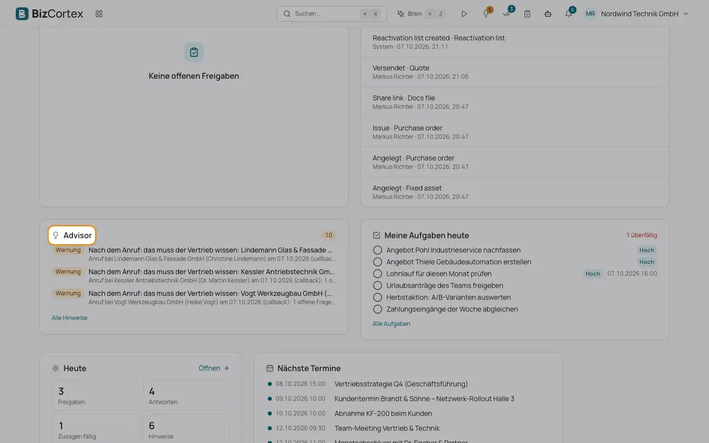 Advisor auf der Startseite, in der Kopfzeile und an Datensätzen