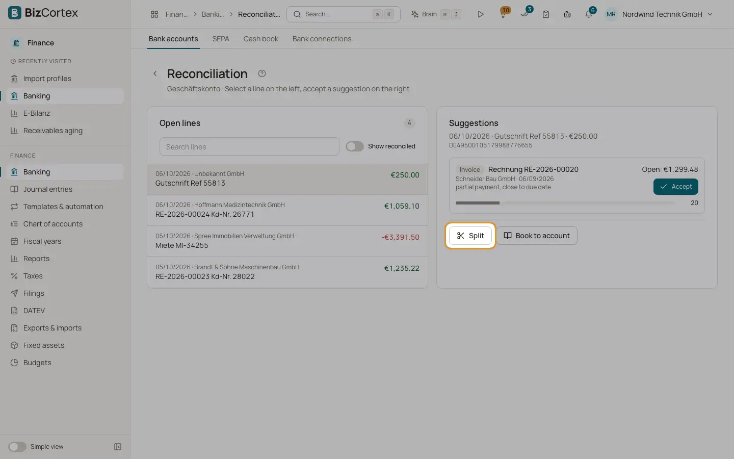 Opdel en banklinje, og bogfør på en konto